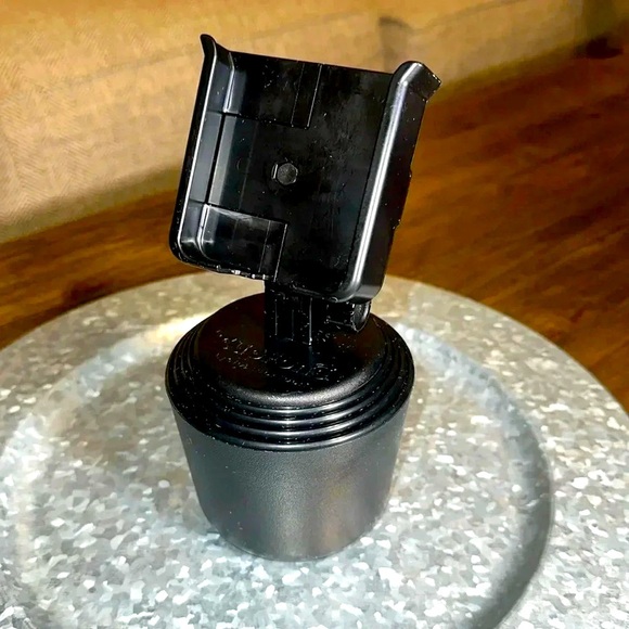 WeatherTech CupFone Universal Portable Cell Phone Holder Blk - Picture 1 of 7
